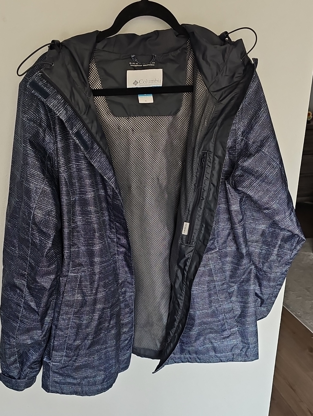 Columbia Omni-Tech Women’s Packable Waterproof Rain Jacket Hooded, Size XL